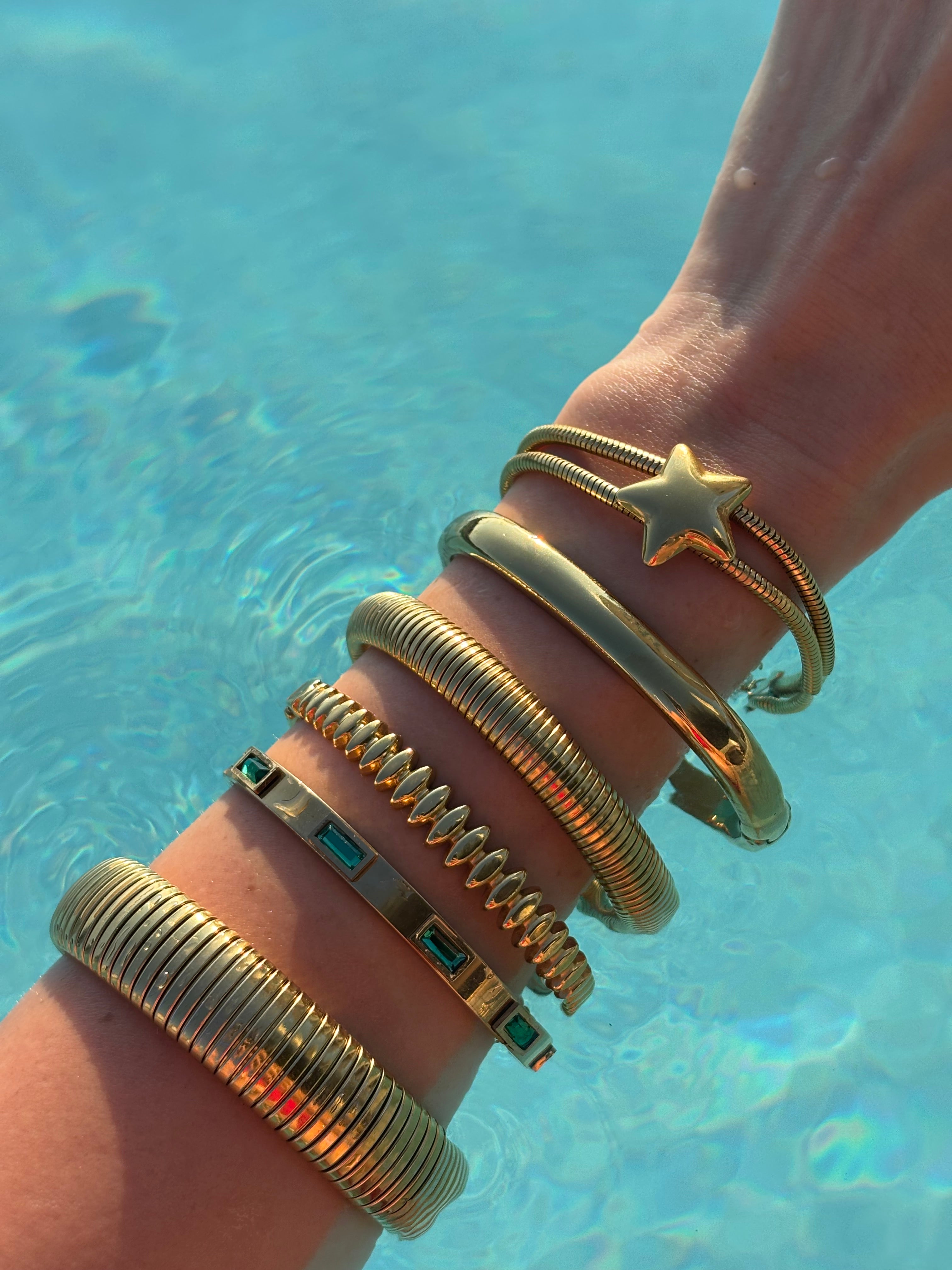 EverLuxe Waterproof tarnish resistant bracelets