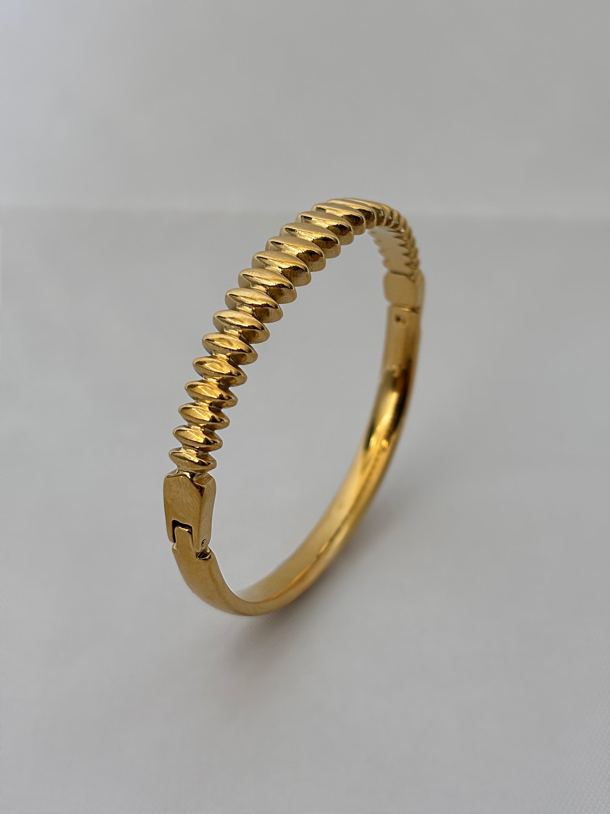 Lune Cuff