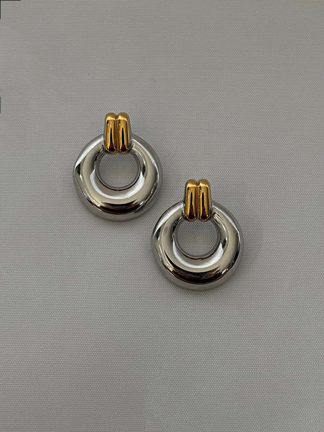 Gold vs Silver Jewellery: Which One Suits You Best?