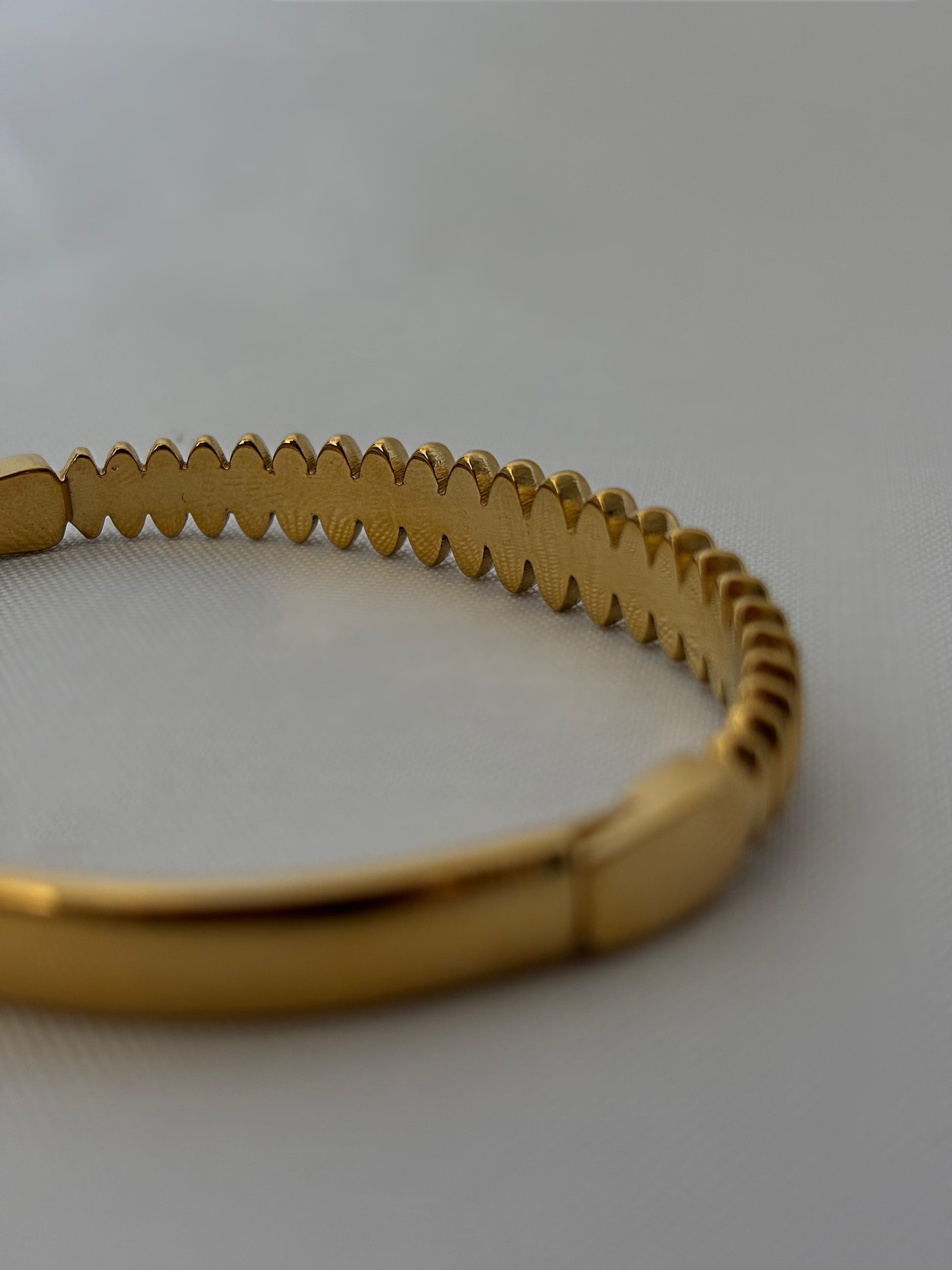 Lune Cuff