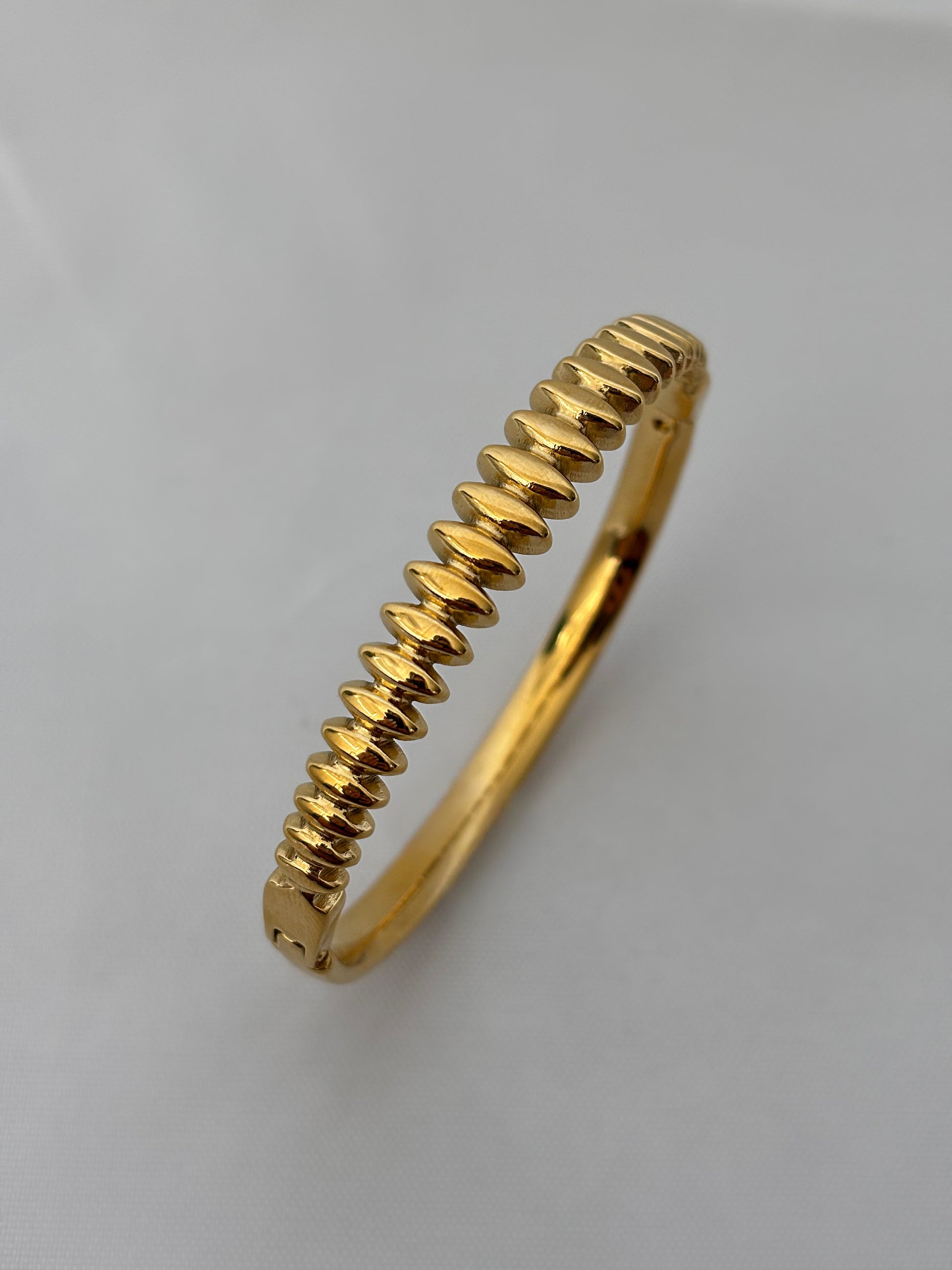 Lune Cuff