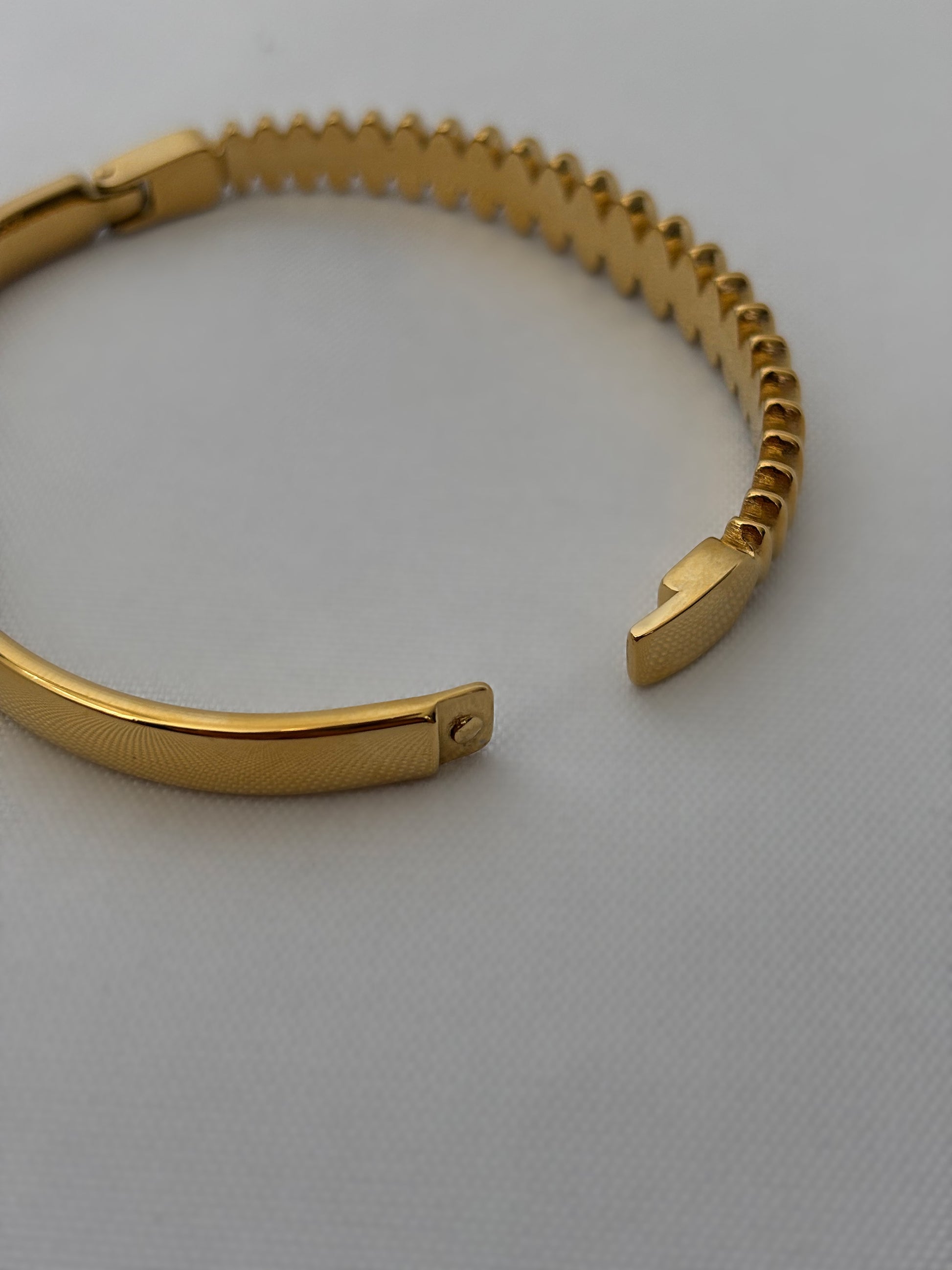 Lune Cuff
